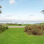 Front In Hébergement de vacances *