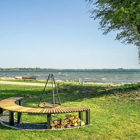 Tatil Evi Front In Sjolund